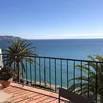 Stunning 2 Bed Penthouse In Tuhillo, Parador Area