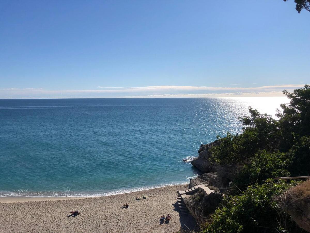 Stunning 2 Bed Penthouse In Tuhillo, Area Appartement *