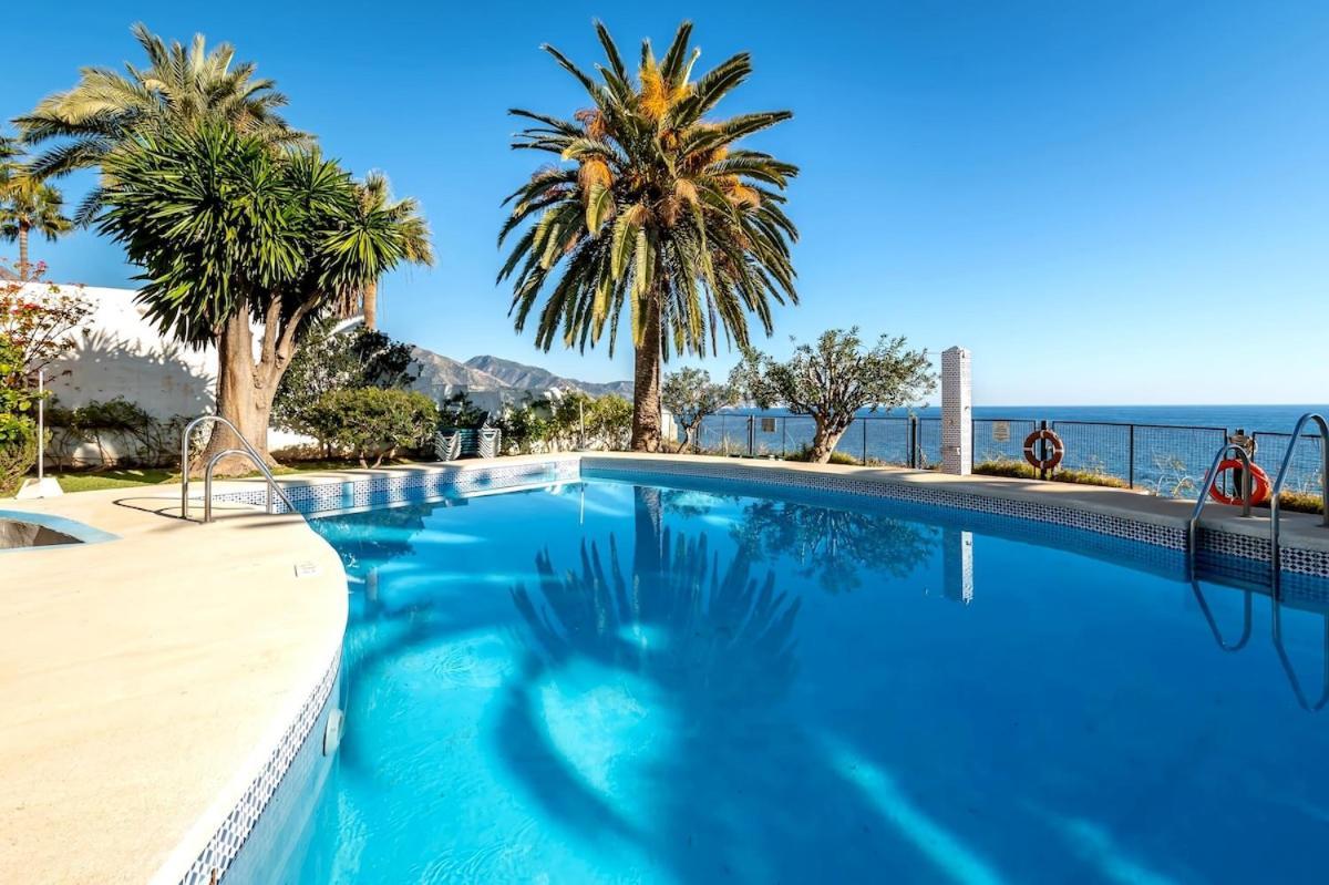 Stunning 2 Bed Penthouse In Tuhillo, Area